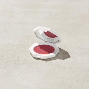 Cheeks Out Freestyle Cream Blush ?? Summertime Wine