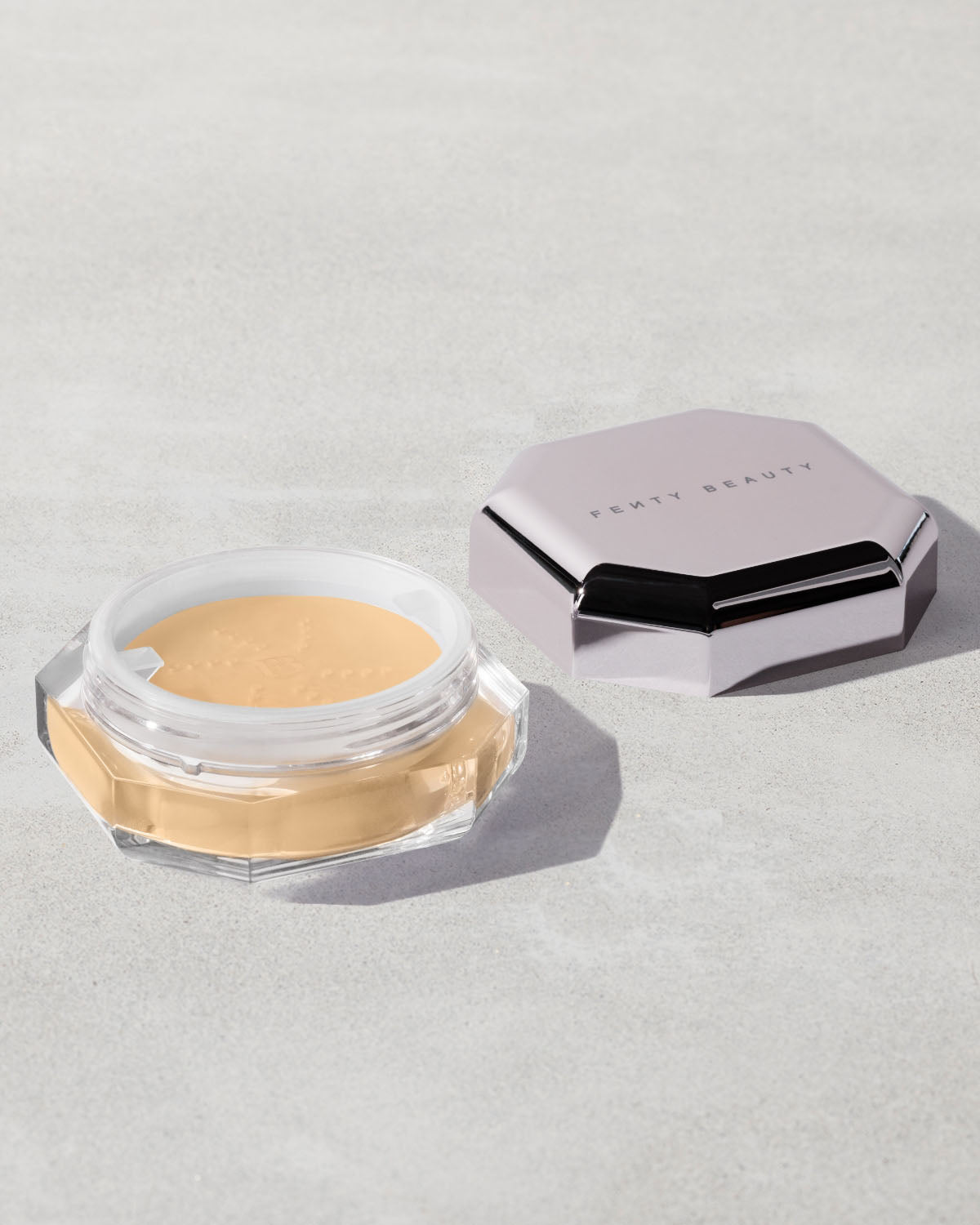 Set it Down Superfine Blurring Setting Powder ?? Banana