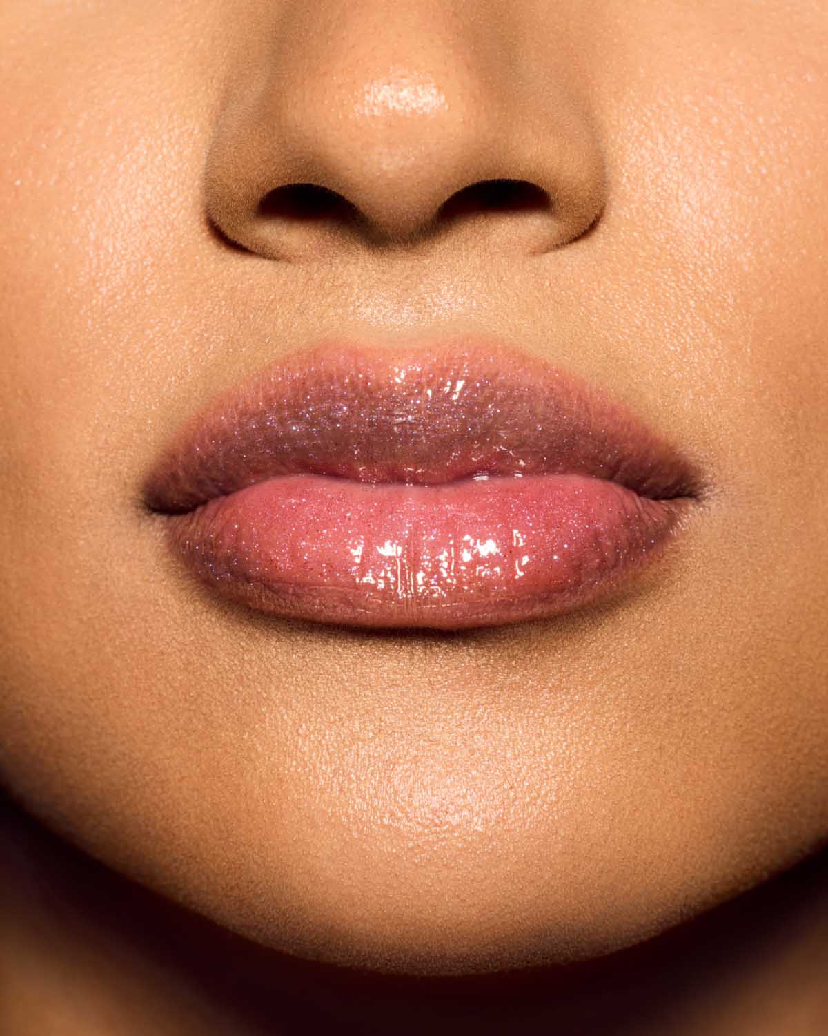 Gloss Bomb Universal Lip Luminizer ?? Grape Splash - Image 4