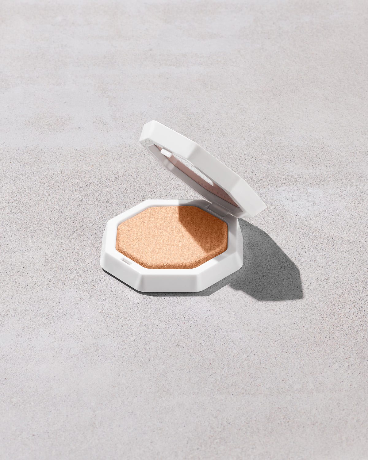 Demi'glow Light-Diffusing Highlighter ?? Pretty Purlz
