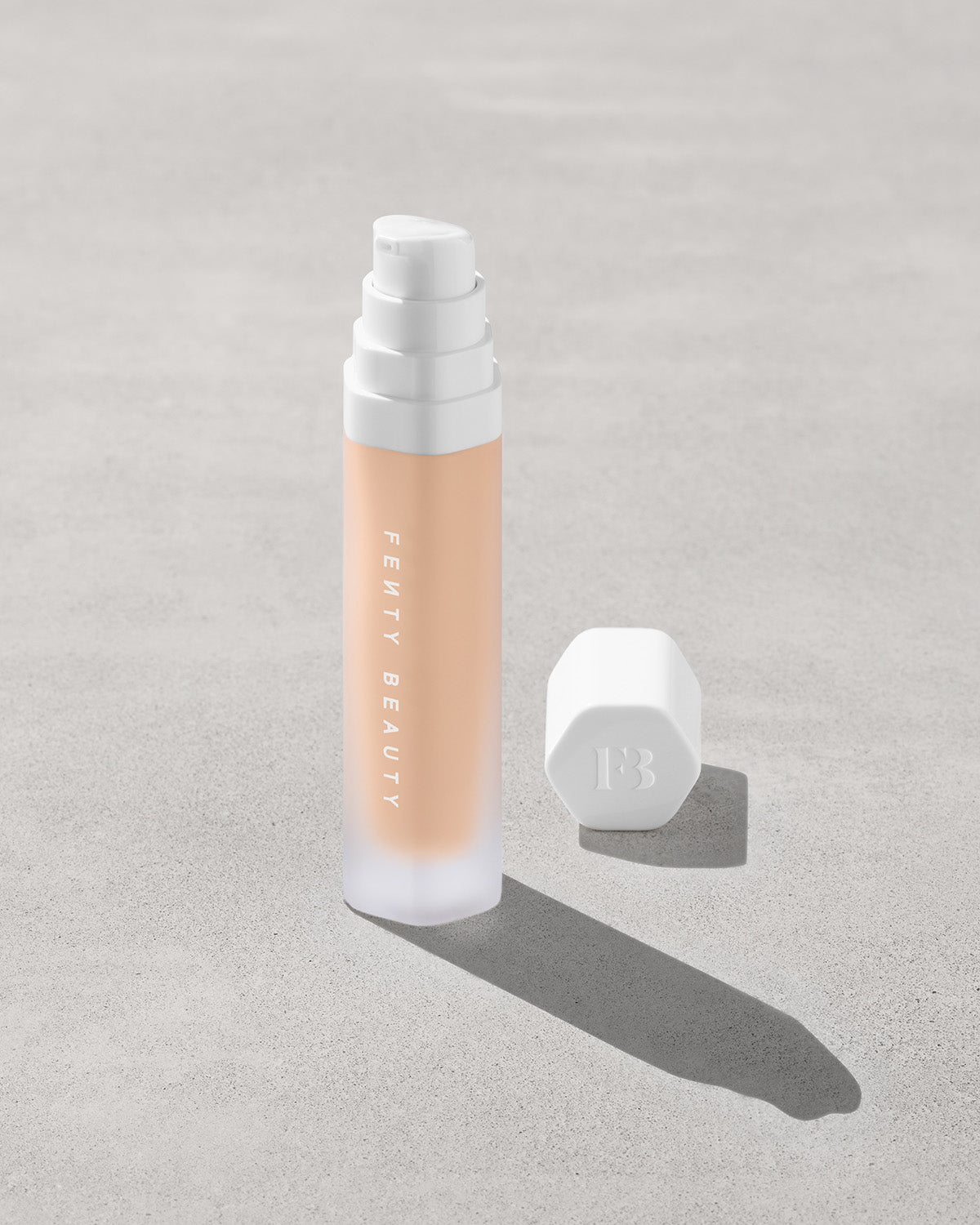 Soft'lit Naturally Luminous Longwear Foundation ?? 185