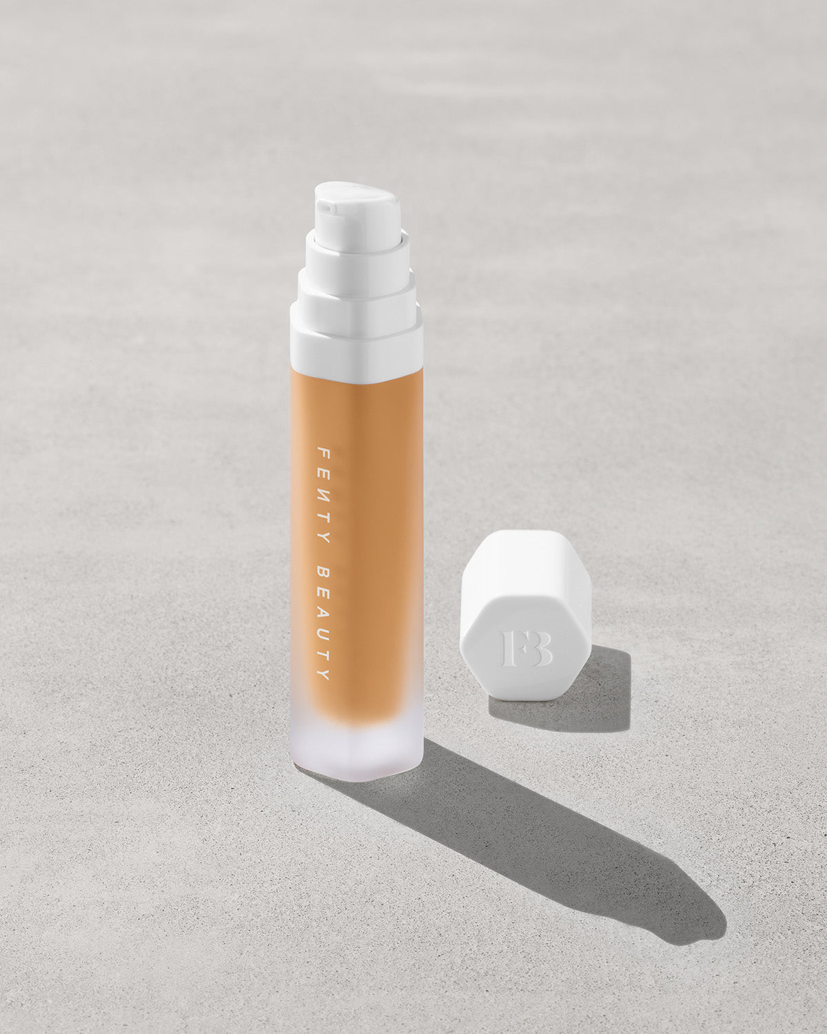 Soft'lit Naturally Luminous Longwear Foundation ?? 310